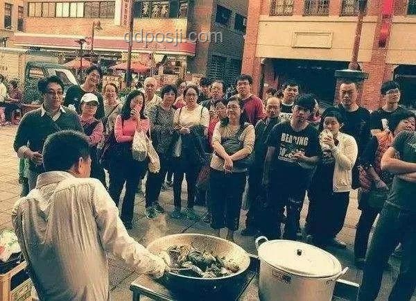 “赌王”家族与街头小贩：孙女摆摊背后的多维对比